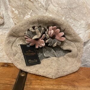 Lafenice Fine Hats Beige Wool Handmade Beret with Pink Floral Accents NWT